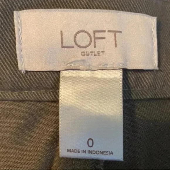 Loft Olive Green Denim Straight Pencil Mini Button Skirt Mid Rise Women Size 0 - Picture 3 of 3